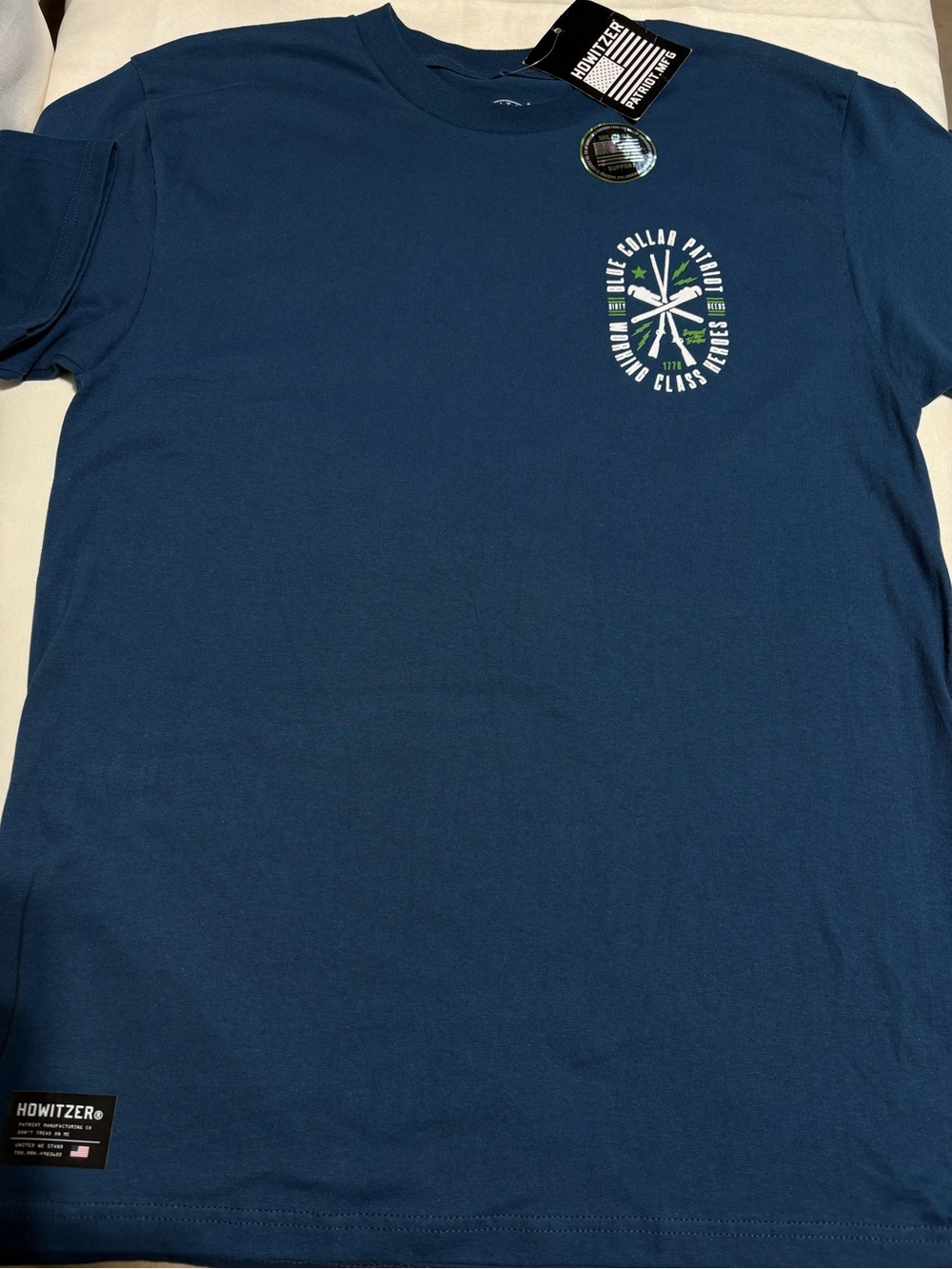 NWT Howitzer Short-Sleeve Graphic Tee - Men